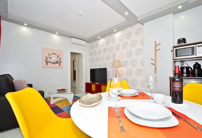 آپارتمان 1 خوابه, The Zentral Arenal Suites