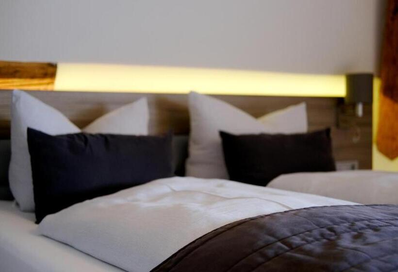 带大床的高级房间, Adler Ittendorf   Hotel Garni   24h Self Checkin