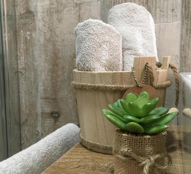 اتاق سه نفره سوپریور با چشم‌انداز دریا, Don Giacchì Country House