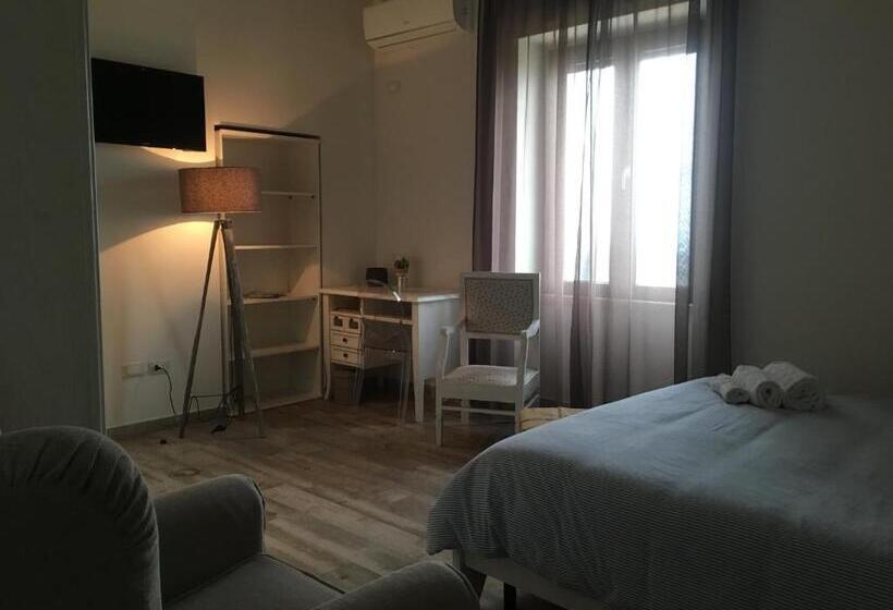 اتاق استاندارد با چشم‌انداز دریا, Don Giacchì Country House