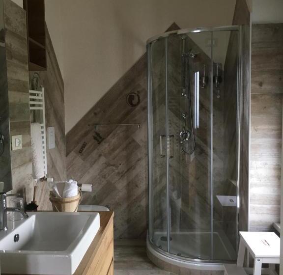 اتاق استاندارد با چشم‌انداز دریا, Don Giacchì Country House