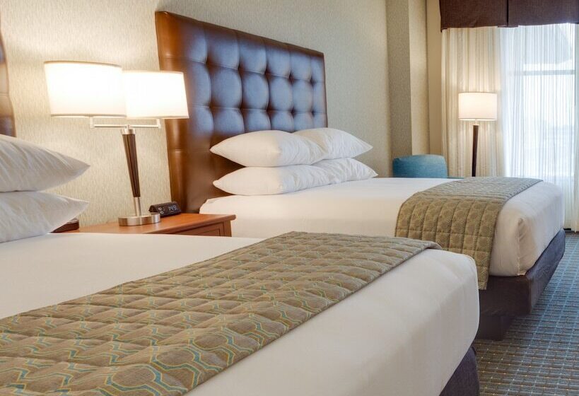 Номер Deluxe, Drury Plaza Hotel St. Louis St. Charles