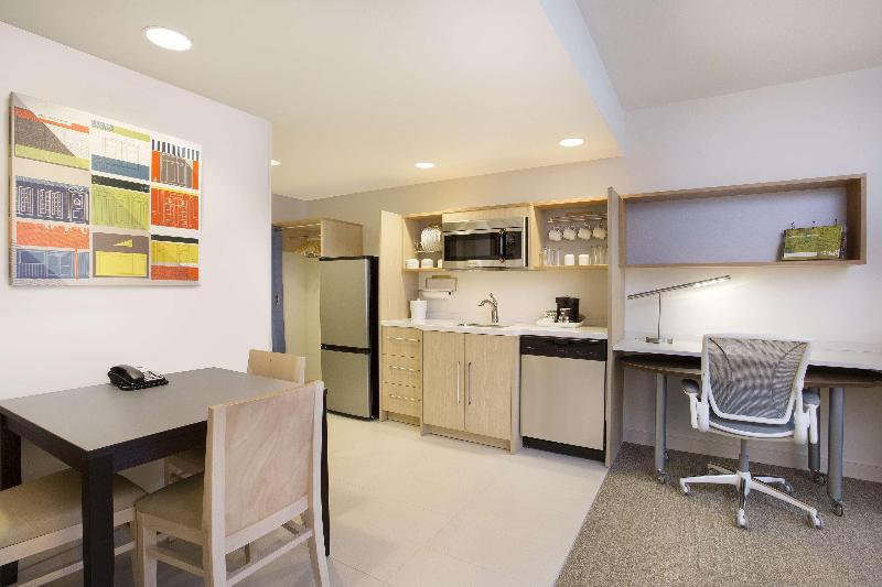 جناح بريميوم, Home2 Suites By Hilton Oxford