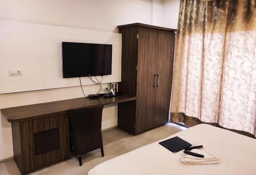 豪华房间, Manasi Inn