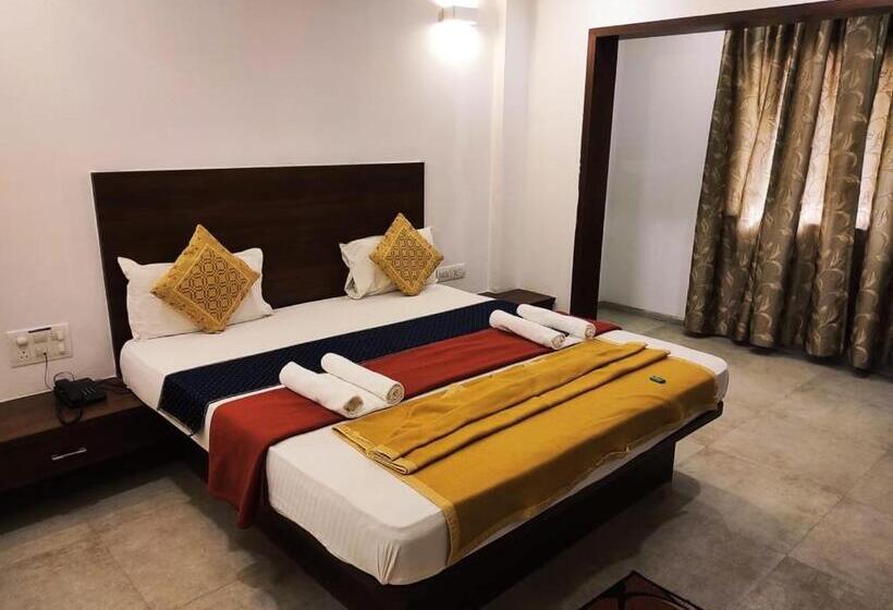 Номер Deluxe, Manasi Inn