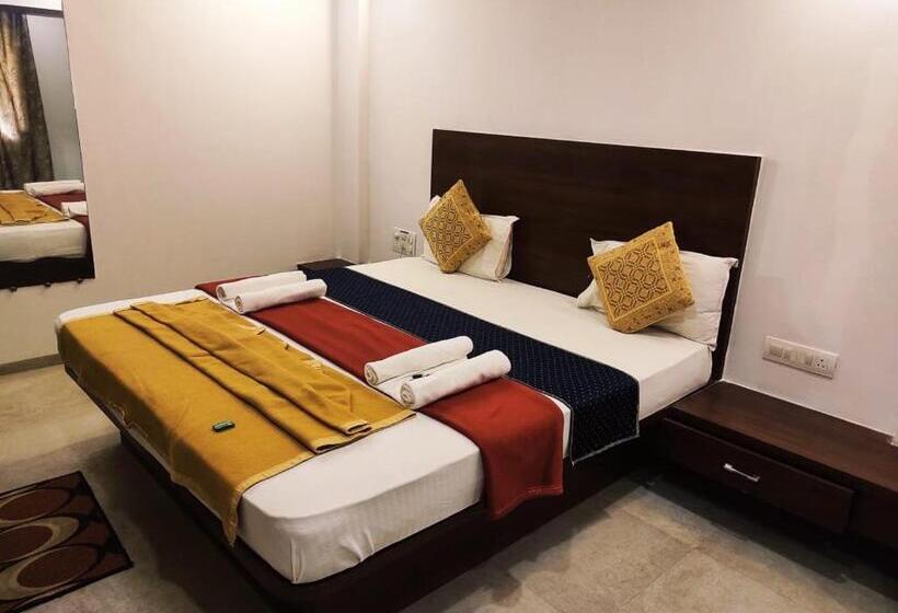 豪华房间, Manasi Inn