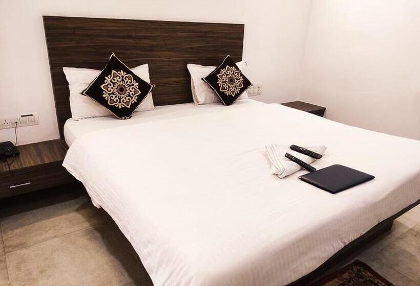 חדר דלוקס, Manasi Inn