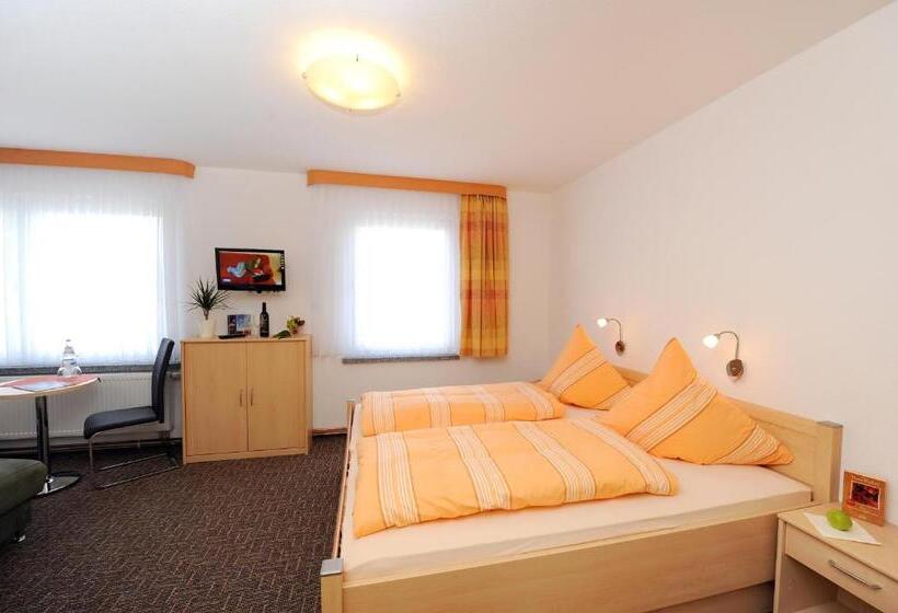 Номер Стандарт, Zum Birkenhof