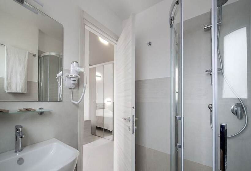 스탠다드 발코니 룸, Borgo Dell Orso