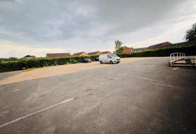 اتاق استاندارد, The Premier