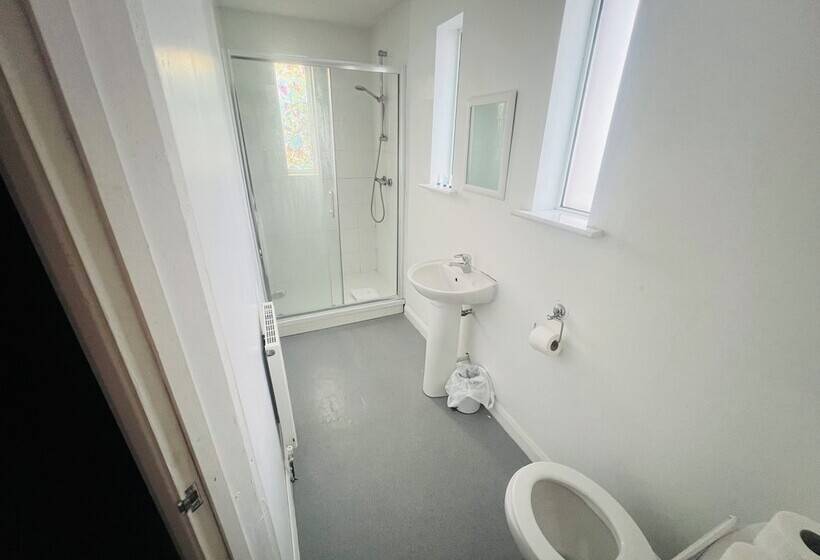 اتاق استاندارد, The Premier