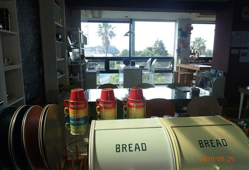 غرفة قياسية مطلّة علي البحر مزوَّدة بشُرفة, Galeum Guesthouse