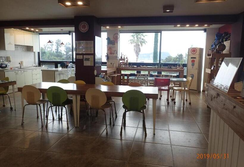 غرفة قياسية مطلّة علي البحر مزوَّدة بشُرفة, Galeum Guesthouse