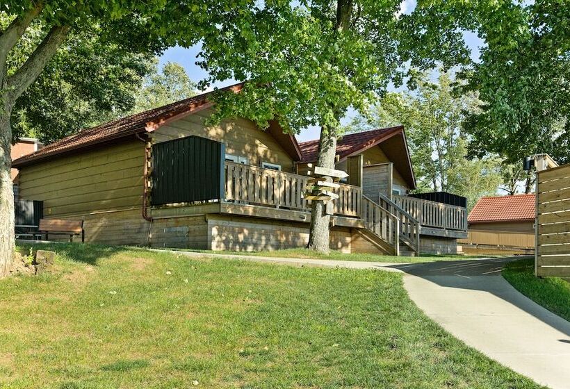 Хижина, Edinboro Lake Resort Cabins