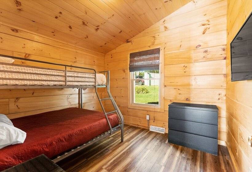 Хижина, Edinboro Lake Resort Cabins