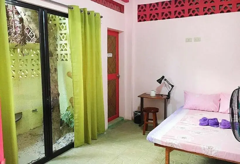 Quarto Familiar Deluxe, Elternative Hostel