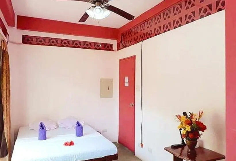 Quarto Familiar Deluxe, Elternative Hostel
