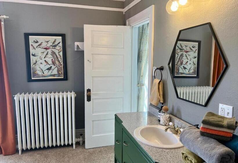 디럭스 스위트, Fernweh Inn & Hostel