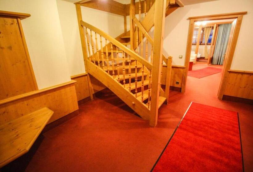 Quarto Quádruplo Clássico, Heizmannshof Hotel & Restaurant