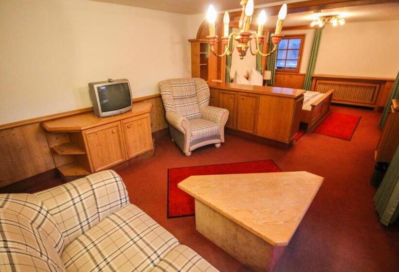 Quarto Estandar com Sacada, Heizmannshof Hotel & Restaurant