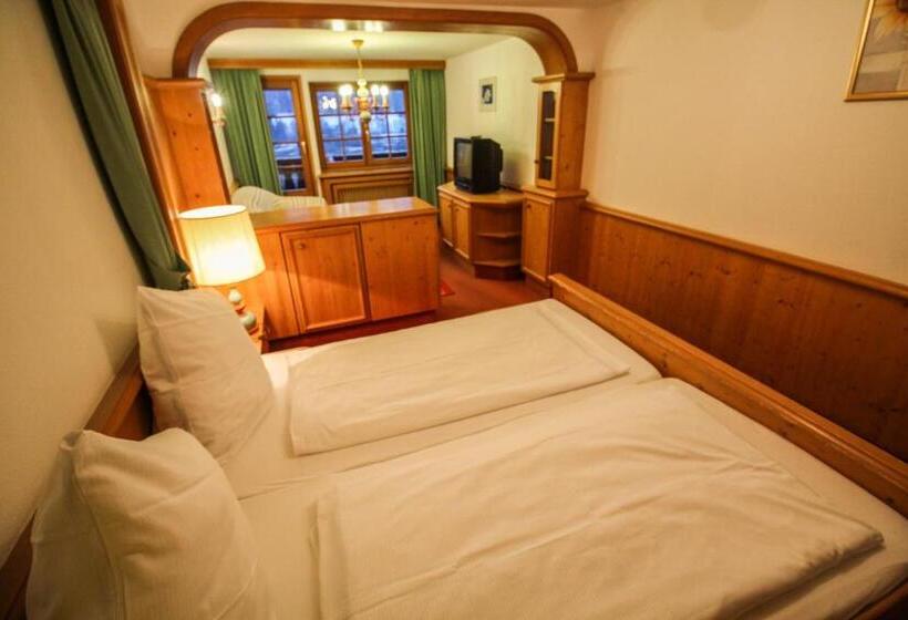 Quarto Estandar com Sacada, Heizmannshof Hotel & Restaurant