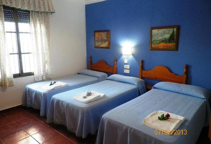 غرفة قياسية ثلاثية, Casa Francisco El De Siempre