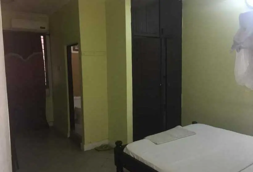 اتاق اکونومی, Kibodya Hotel Nkrumah