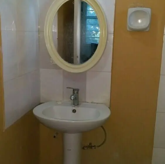 اتاق اکونومی, Kibodya Hotel Nkrumah