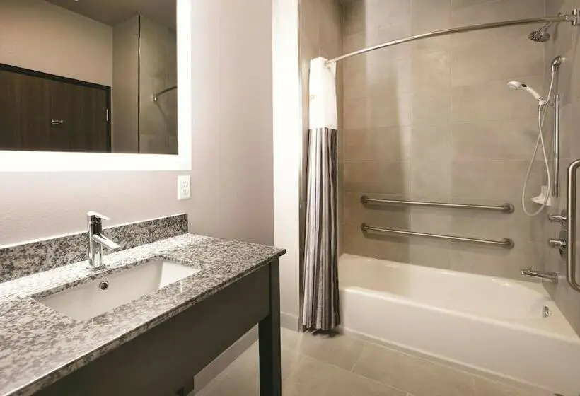 障害者適応デラックスルーム, La Quinta By Wyndham Amarillo Airport