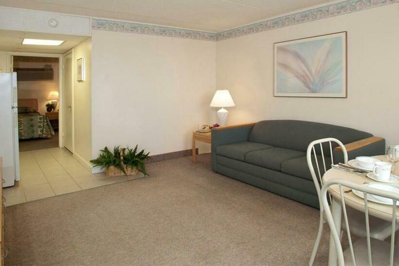 プールビュースイート, Lotus Inn