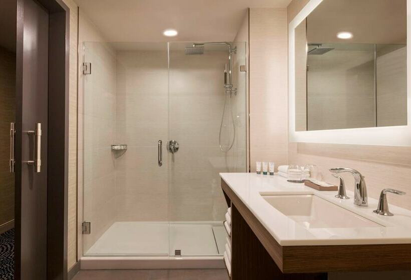 חדר דלוקס, The Westin Milwaukee