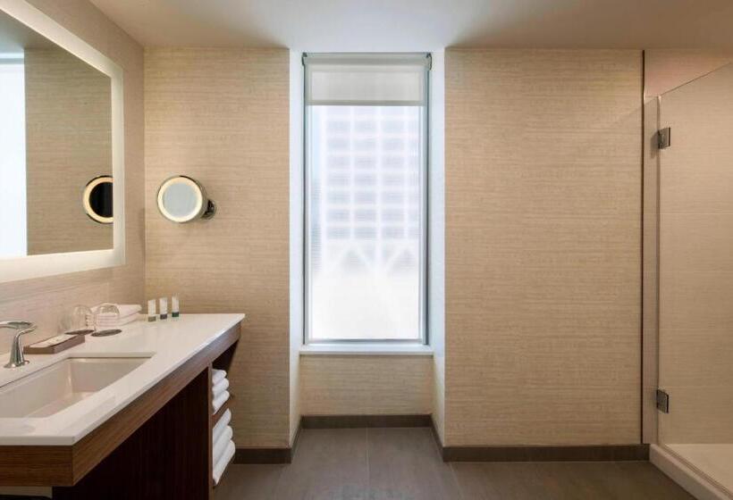 חדר סופריור לשלושה, The Westin Milwaukee