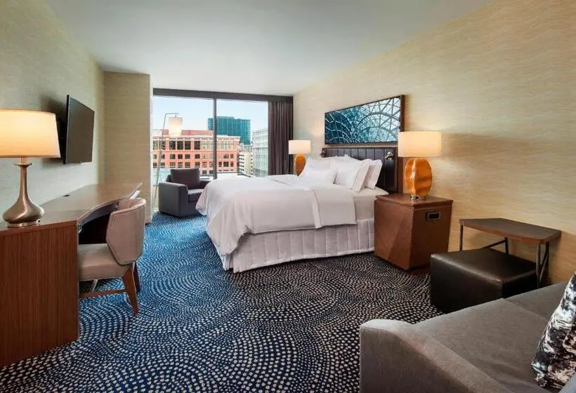 Superior Kolmen Hengen Huone, The Westin Milwaukee
