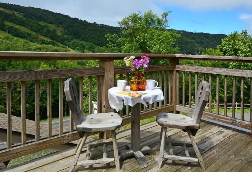 스탠다드 룸 산 전망, Top Of The Beech Inn