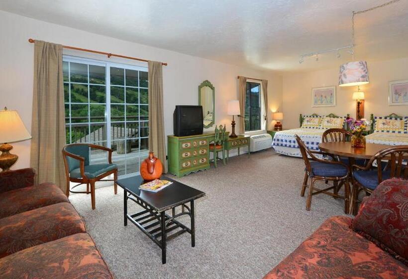 إستوديو ديلوكس, Top Of The Beech Inn