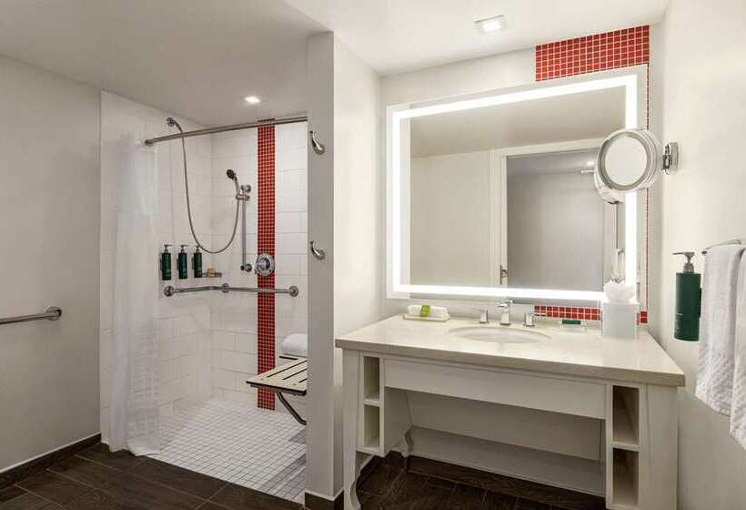 Номер Deluxe, Joinery Hotel Pittsburgh, Curio Collection By Hilton