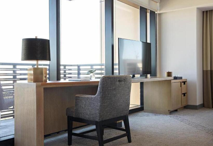 バルコニー付プレミアムルーム, Kimpton Sawyer Hotel, An Ihg