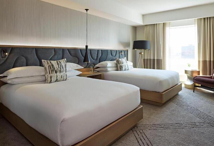 Номер Premium с Балконом, Kimpton Sawyer Hotel, An Ihg
