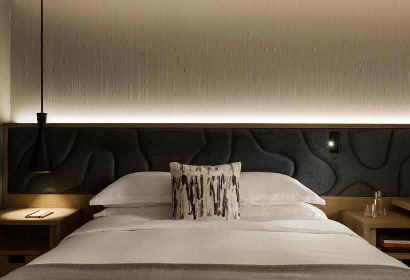 身障者適用キングサイズベッドルーム, Kimpton Sawyer Hotel, An Ihg