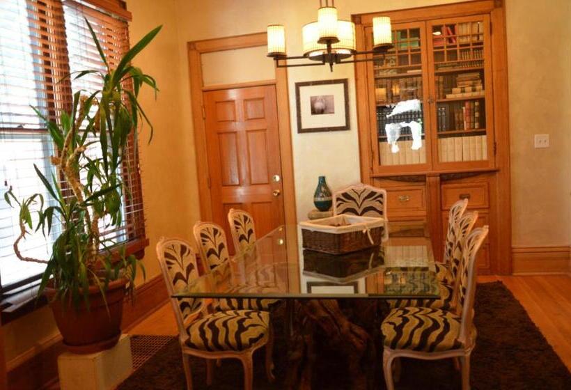 اتاق استاندارد, Off Broadway B & B