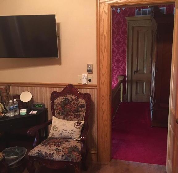 Номер Стандарт, Queen Anne Bed And Breakfast