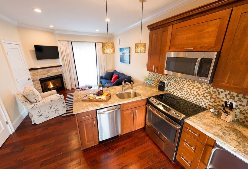 ２ベッドスイートルーム, The East Island Reserve