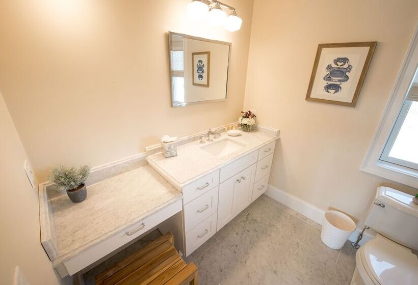 ２ベッドスイートルーム, The East Island Reserve