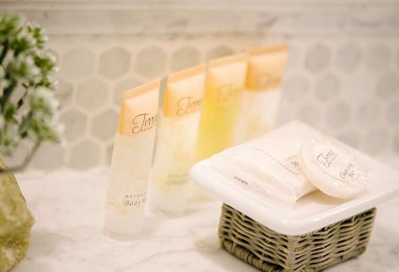 ２ベッドスイートルーム, The East Island Reserve