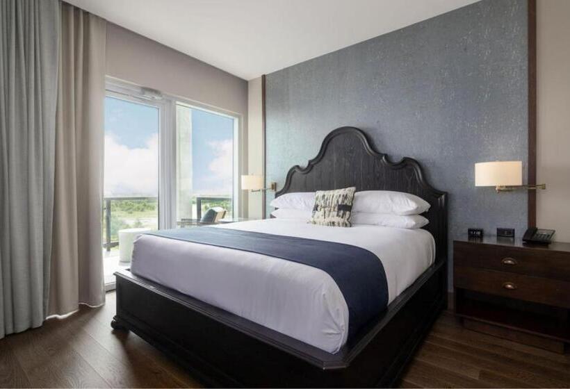 キングサイズベッドのスイートルーム, The Stella Hotel, Autograph Collection