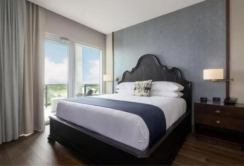 سوئیت با تخت بزرگ, The Stella Hotel, Autograph Collection