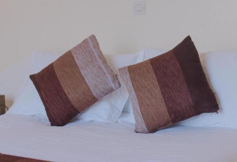 ガーデンビュースタンダードルーム, Auberge Du Marabout