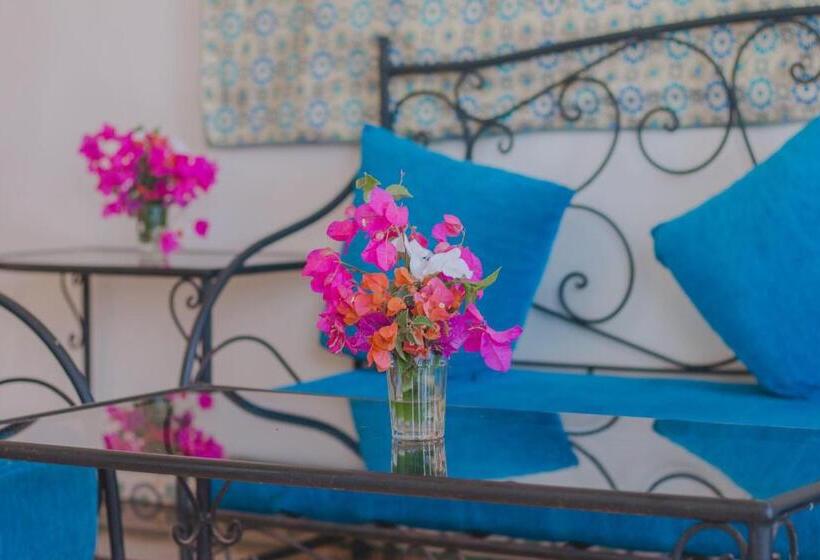 Люкс Вид на Море, Auberge Du Marabout