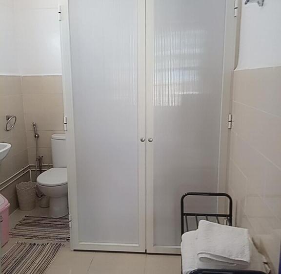 ファミリーステューディオ, Auberge Du Marabout