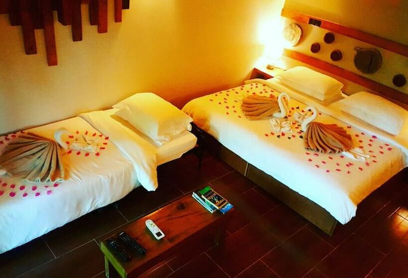 بنگله خانوادگی, Beach Villa Ukulhas